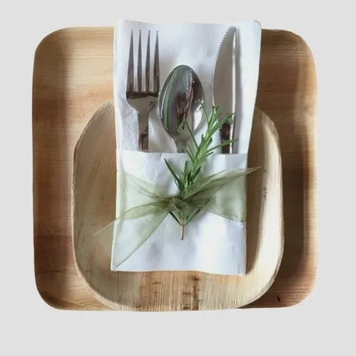 Stainless steel cutlery set with fork, knife and spoons