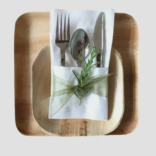 Stainless steel cutlery set with fork, knife and spoons