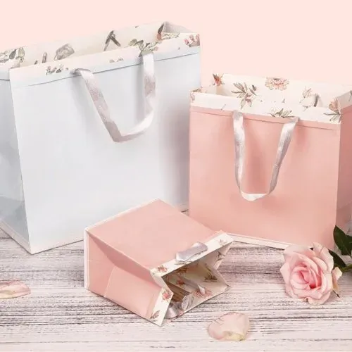 Cosmetic and perfume packaging boxes in ivory board