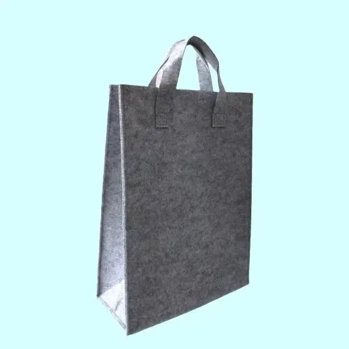 Felt tote bag